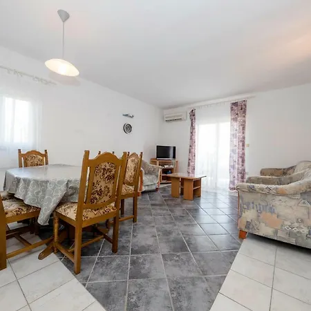 Apartman Kuca Leonora Banjol