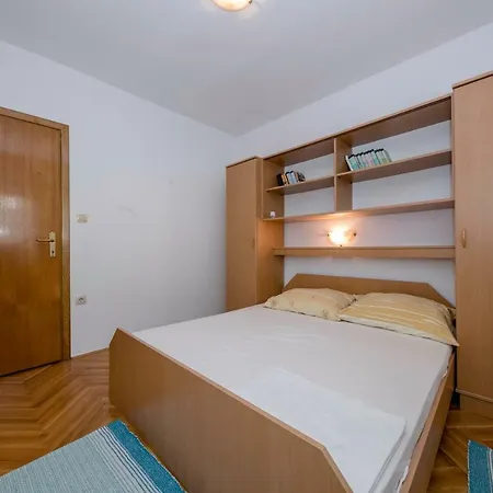 Apartman Kuca Leonora Banjol