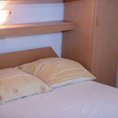 Kuca Leonora Apartman Banjol