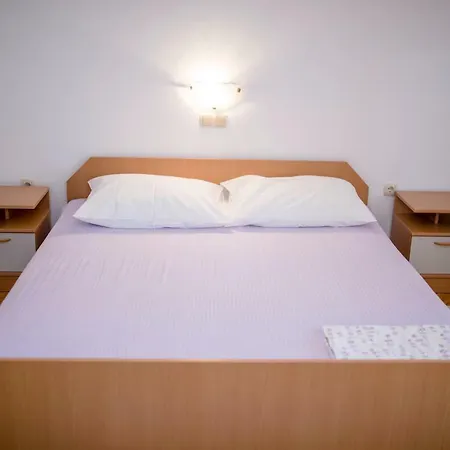 Apartman Kuca Leonora Banjol