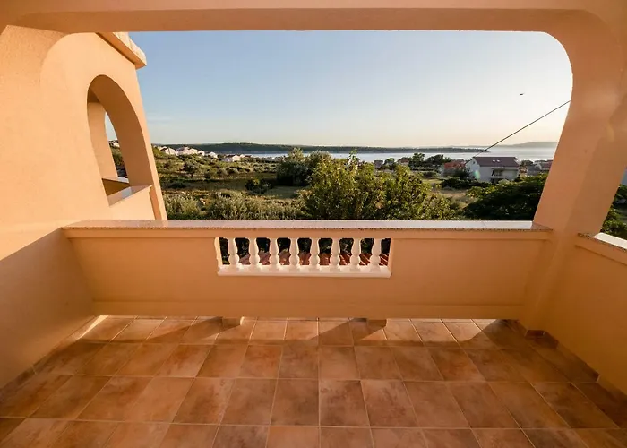 Kuca Leonora Апартаменты *