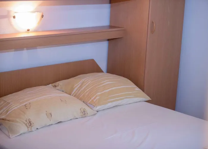 Kuca Leonora Apartment Banjol