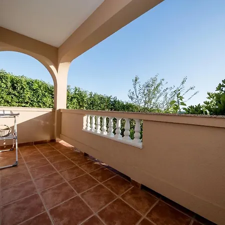 Kuca Leonora Apartment