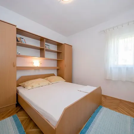 Kuca Leonora Lägenhet Banjol