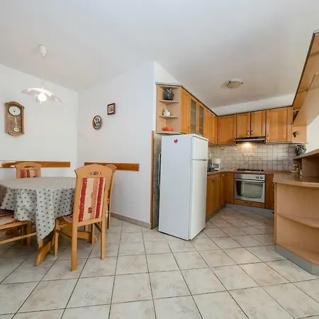 Kuca Leonora Apartment