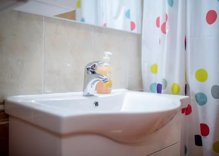 Kuca Leonora Apartamento *