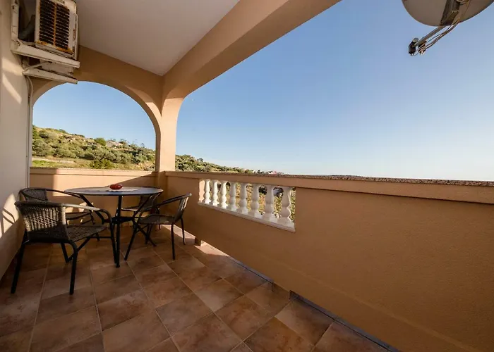 Apartamento Kuca Leonora *